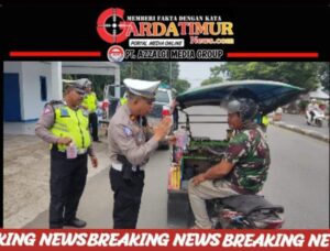 Operasi Keselamatan Pallawa 2024, Satlantas Polres Takalar Berbagi Takjil Gratis Untuk Masyarakat