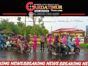 Raih Keberkahan Bulan Suci Ramadhan, Polsek Polut Bersama Bhayangkari Bagi-bagi Takjil