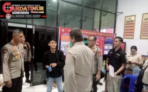 Tim TIK Mabes Polri Bersama Vendor HT/HP LEX 11 Motorolla Kunjungi Polres Gowa. 