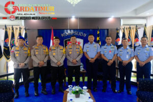 Perkuat Soliditas TNI, Polri Dan Pemerintah Jelang Pilkada, Kapolda Sulsel Berkunjung Ke Forkopimda. 