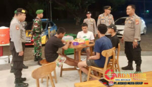 Polres Takalar Bersama TNI Gelar Patroli Cipta Kondisi Menjelang Pilkada.
