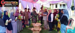 Babinsa Koramil 1409-05/Pallangga Dampingi Penyaluran Bantuan Benih Padi Inpari 32 Serta Pupuk Organik Cair ( POC). 