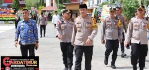 Kapolres Gowa Dampingi Kapolda Sulsel Melayat ke Istana Balla Lompoa Atas Wafatnya Raja Gowa ke-38.