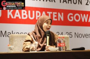 Gunakan Rompi Beridentitas Tagline Paslon, Bawaslu Gowa Teruskan Dugaan Pelanggaran Netralitas ASN Sekretaris Lurah Mawang ke BKN.