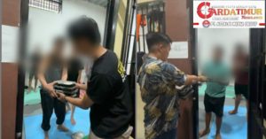 Jumat Berkah, Satnarkoba Polres Gowa Rutin Berbagi Nasi Kotak kepada Tahanan Narkoba.