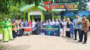 RS Maryam Citra Medika dan UPT Puskesmas Pattallassang dalam Sinerji Pembagian PMT dan PemKes Gratis.
