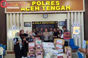 Peduli Korban Bencana, Kapolres Aceh Tengah Distribusikan Bantuan dari Wakapolri dan Kadiv Propam