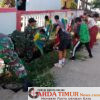 Koramil 1426-01/Polut Ajarkan Gotong Royong Sejak Dini, Ajak Siswa SDN 206 Palleko Kerja Bakti.