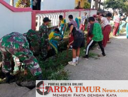 Koramil 1426-01/Polut Ajarkan Gotong Royong Sejak Dini, Ajak Siswa SDN 206 Palleko Kerja Bakti.