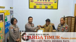 Desa Biringkassi Ukir Prestasi, Boyong Juara I Satkamling dan Box Sarana Kontak dari Polda Sulsel