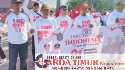 Semarakkan HUT ke-81 Kemerdekaan RI,Sekwan Pimpin Gerak Jalan Santai Sekretariat DPRD Takalar,